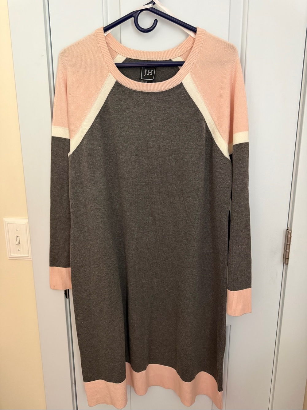 JH Collectibles Pink, Gray & Cream Colorblock Long Sleeve Sweater Dress